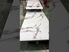 Produkcja arkuszy marmuru UV