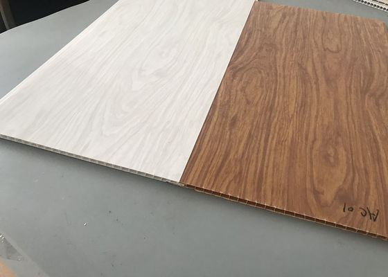 Panele drewniane o wysokim połysku z PVC do dekoracji ścian w holu hotelowym