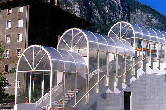 Poliwęglanowa blacha poliwęglanowa Lexan odporna na działanie słońca, przezroczyste panele poliwęglanowe 4 mm